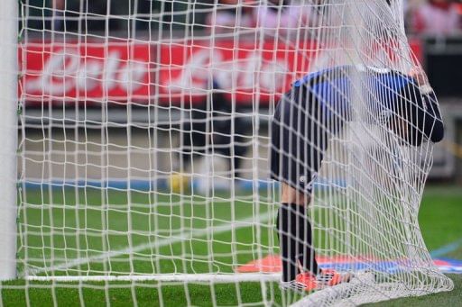 Cagliari stun Inter, Fiorentina move into third
