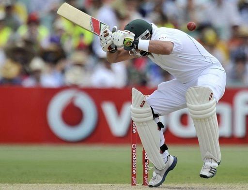 The injured Jacques Kallis was batting at number nine as South Africa struggled