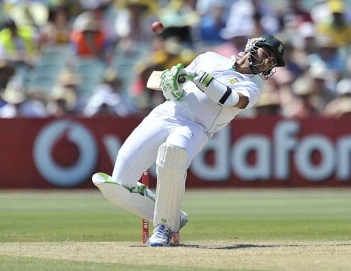 The Proteas went into the third day at 217 for two but quickly unravelled, losing three wickets in four overs