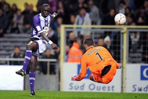Defeated Lyon, Bordeaux miss chance to go top