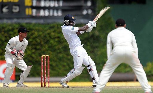 All-rounder Angelo Mathews was 27 not out but Sri Lanka face a major fight to save the match