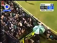 Video: Rahul "The Wall" Dravid goes wild