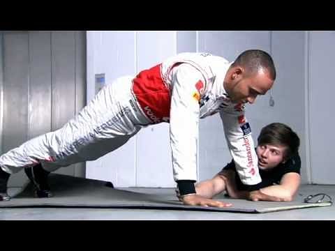 Video: Press Up challenge - Jenson Button vs. Lewis Hamilton