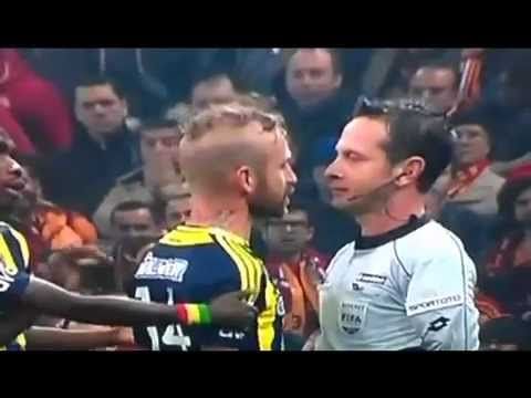 Video: Raul Meireles spits on referee, earns a 11 match ban