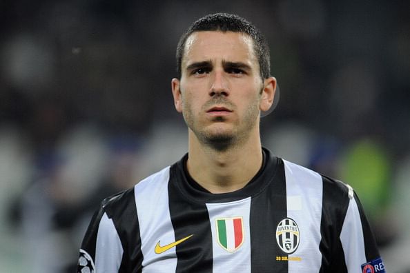 Bonucci apologises for dive
