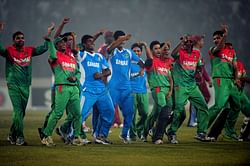 Bangladesh close in on Windies