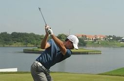Injury-hit Schwartzel lays down the marker in Thailand