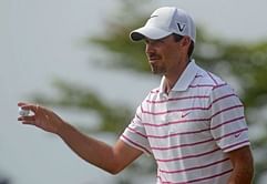 Schwartzel closes on Thailand victory