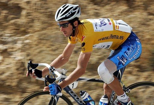 Spain&#039;s Roberto Heras rides during the 19th stage of the Tour of Spain on 16 September 2005