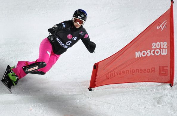 Moscow opens world's largest urban snowboarding track