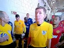 Video: Robin Van Persie greets his former teammates