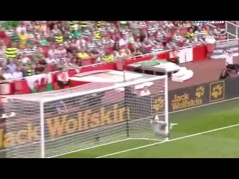 Video: Jack Wilshere awesome skills