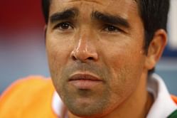 Deco out of Fluminense's Copa Libertadores match