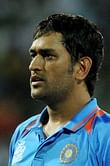 Viswanath bats for captain Dhoni