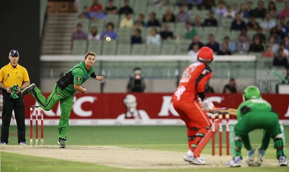 Big Bash: Stars and Thunder fined for slow over rates
