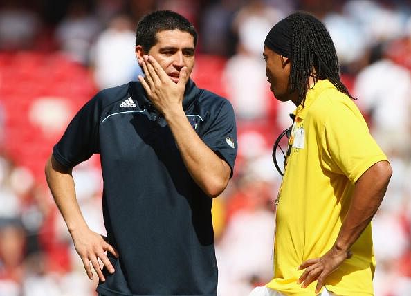 Riquelme welcome at Fluminense: Deco