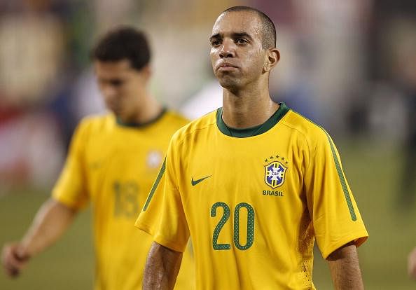 Atletico-MG look to sign Brazil international