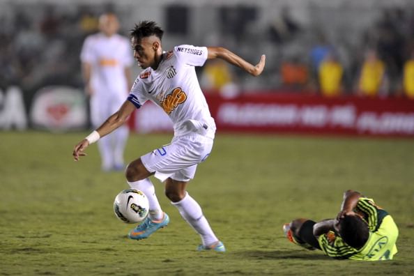 Neymar double helps Santos to 3-1 win