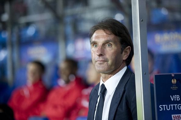Coach Labbadia extends deal with Stuttgart