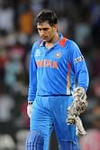 Dhoni slams 'disappointing' batting, puts onus on seniors