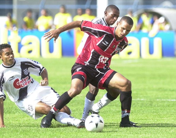 Brazil striker Fabiano leads Sao Paulo to 5-0 win