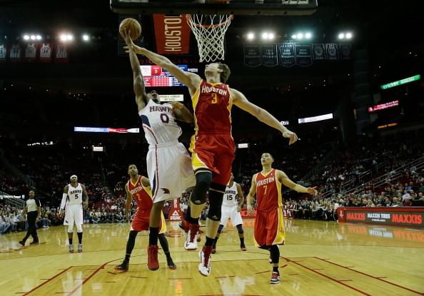 Rockets defeat Hawks 123-104