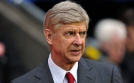 Arsenal face Saints as Wenger clings to title hopes
