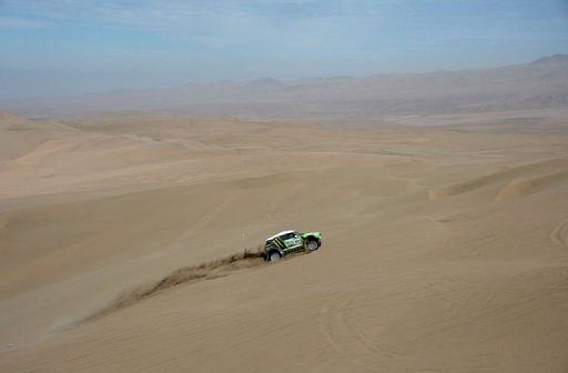 Peterhansel stage win overshadowed by third death