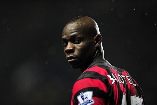 Balotelli receives Berlusconi apology