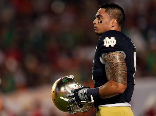 Manti Te&#039;o, of the Notre Dame Fighting Irish, warms up prior to a game on January 7, 2013