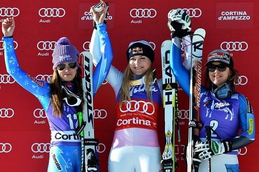 Lindsey Vonn (C), Tina Maze (L) and Leanne Smith, pictured in Cortina d&#039;Ampezzo, on January 19, 2013