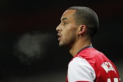 Walcott tells Arsenal to step on the gas