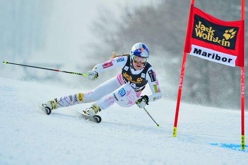 Lindsey Vonn of USA competes during the FIS World Cup women&#039;s giant slalom in Maribor, Slovenia on January 26, 2013