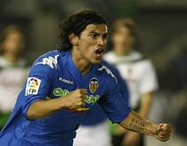 Costa heads Valencia winner as Depor stay bottom
