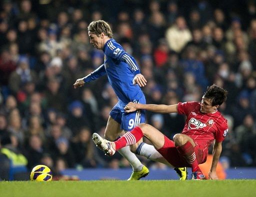 Chelsea striker Fernando Torres (left) and Southampton&#039;s Jack Cork at Stamford Bridge in London, on January 16, 2013