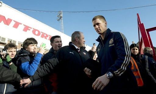 Chelsea&#039;s Spanish striker Fernando Torres arrives at Griffin Park, London on January 27, 2013