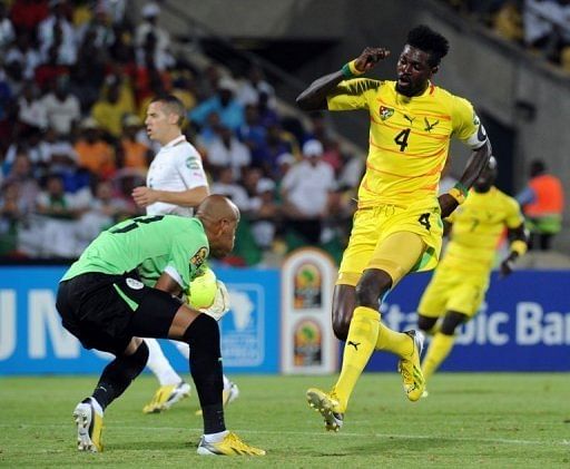 Togo forward Emmanuel Adebayor (R) during their Africa Cup of Nations match against Algeria on January 26, 2013