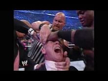 Video: Donald Trump shaves McMahon's hair