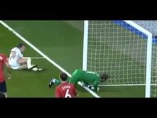 Video: David de Gea's unorthodox save against Real Madrid