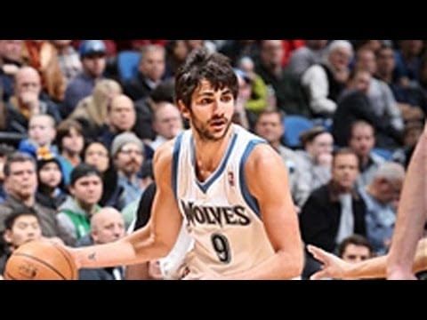 Video: Some crazy Ricky Rubio dimes
