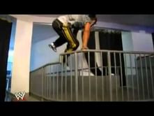 Video: John Morrison's parkour training