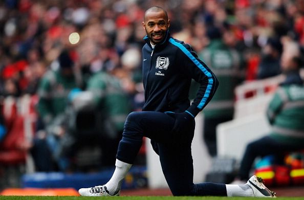 LONDON, ENGLAND - FEBRUARY 04:  Thierry Henry of Arsenal warms up during the Barclays Premier League match between Arsenal and Blackburn Rovers