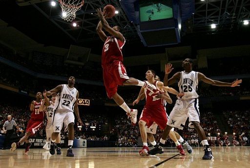 Wisconsin Badgers go up against the Xavier Musketeers at the Taco Bell Arena on March 22, 2009