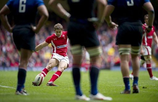 Halfpenny promises Welsh revival against France
