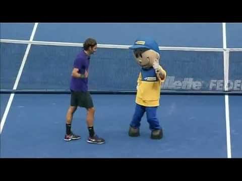 Video: Roger Federer and Tsonga dancing in Sao Paulo