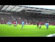Video: Cheeky throw-in by Patrice Evra and Ryan Giggs