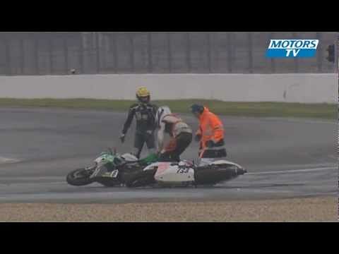 Video: Hilarious crash between 2 race bikes