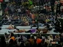 Video: The most chaotic Smackdown climax ever