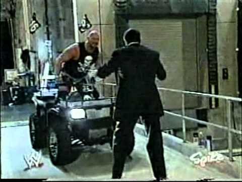 Video: Stone Cold runs over Vince McMahon's car