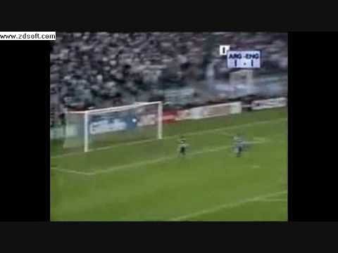 Video: Michael Owen's top 10 goals